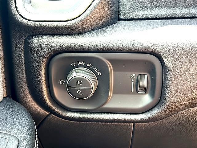 2022 RAM 2500 Lone Star 4x4 Crew Cab 6'4" Box