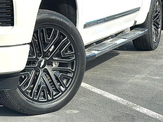 2023 Chevrolet Silverado 1500 Crew Cab Short Box 4-Wheel Drive High Country