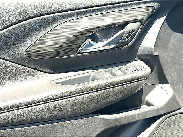 2023 GMC Terrain FWD 4dr SLE