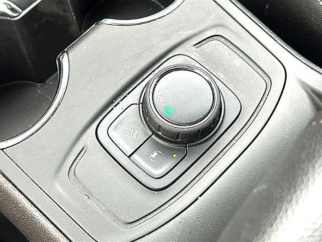 2024 GMC Terrain FWD 4dr SLE