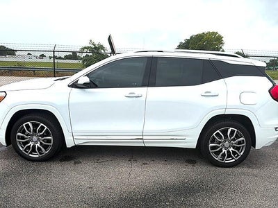 2023 GMC Terrain AWD 4dr Denali