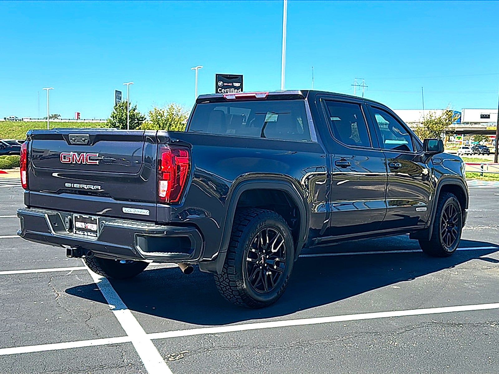 2022 GMC Sierra 1500 2WD Crew Cab Short Box Elevation