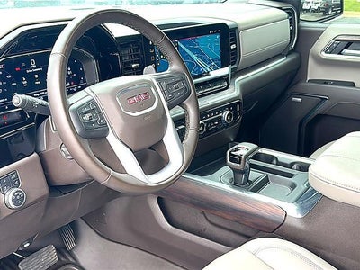 2025 GMC Sierra 1500 Crew Cab Short Box 4-Wheel Drive SLT