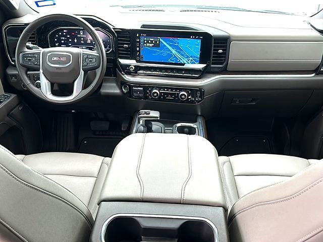2025 GMC Sierra 1500 Crew Cab Short Box 4-Wheel Drive SLT