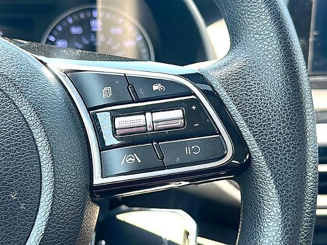 2024 Kia Forte LXS IVT