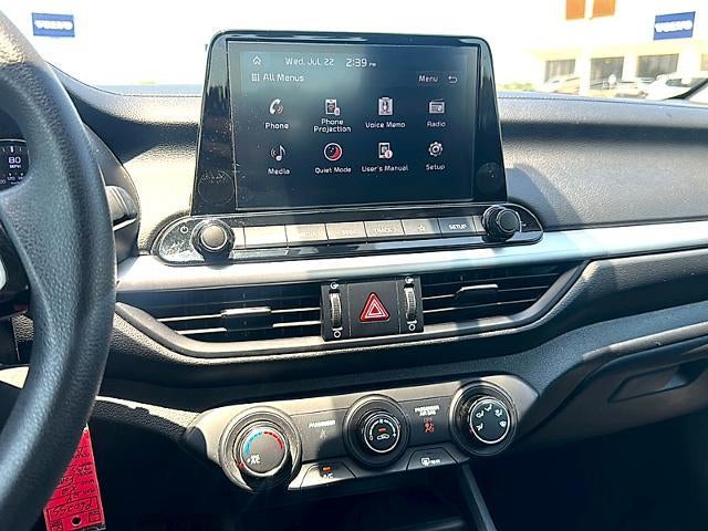 2024 Kia Forte LXS IVT