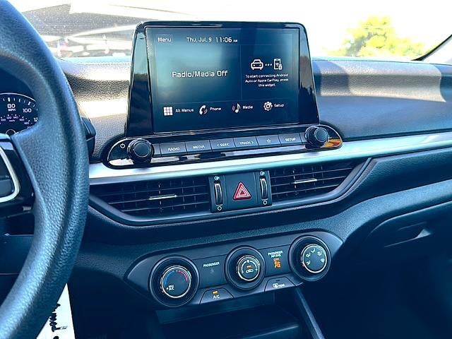 2024 Kia Forte LXS IVT