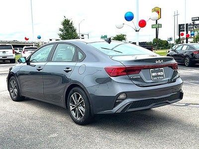 2023 Kia Forte LXS IVT