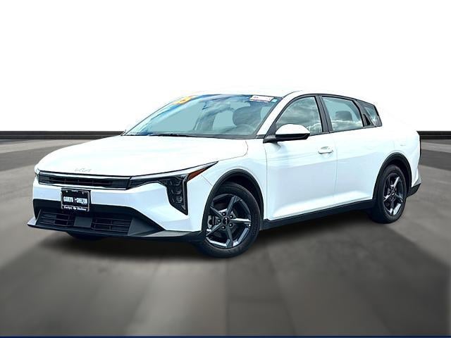 2025 Kia K4 LXS AT's photo