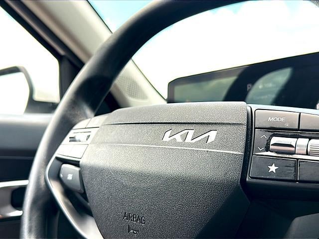 2025 Kia K4 LXS FWD