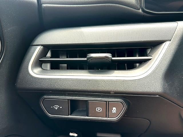 2025 Kia K4 LXS FWD