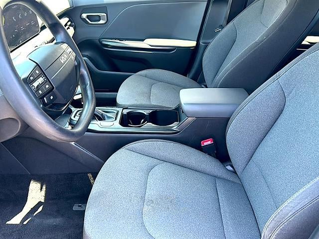2025 Kia K4 LXS FWD