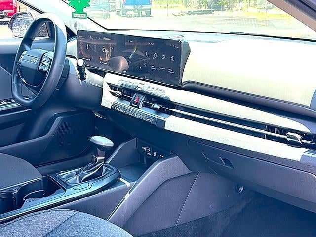2025 Kia K4 LXS FWD