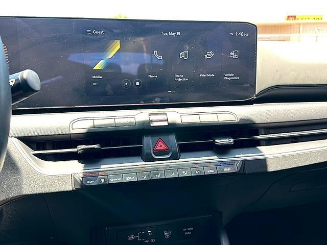 2025 Kia K4 LXS FWD