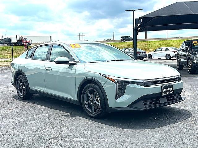 2025 Kia K4 LXS FWD