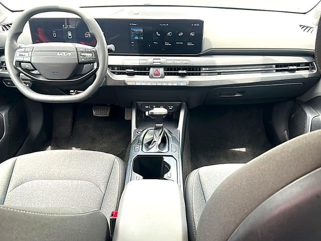 2025 Kia K4 LXS FWD