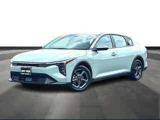 2025 Kia K4 LXS FWD
