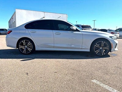 2023 BMW 330i Sedan