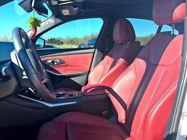 2023 BMW 330i Sedan