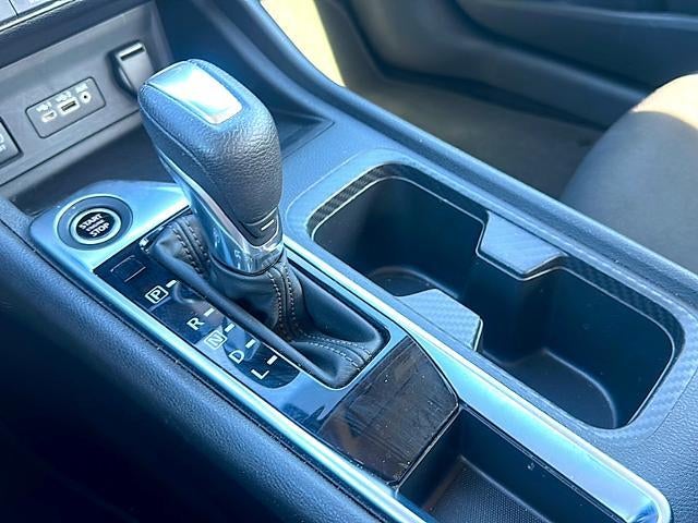 2025 Nissan Sentra SV CVT