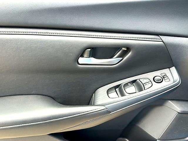 2025 Nissan Sentra SV CVT