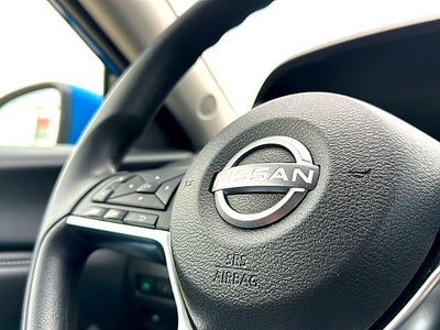 2025 Nissan Sentra SV CVT