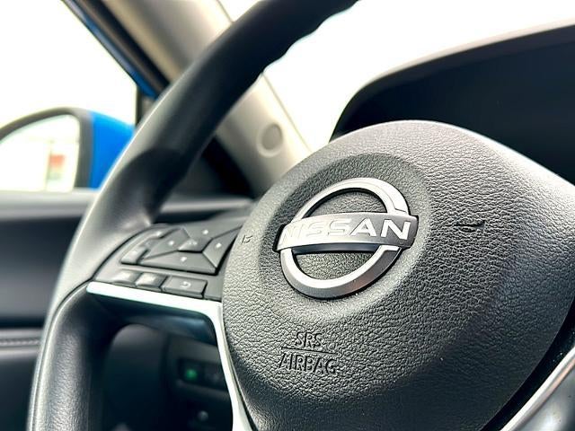 2025 Nissan Sentra SV CVT