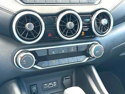 2025 Nissan Sentra SV CVT