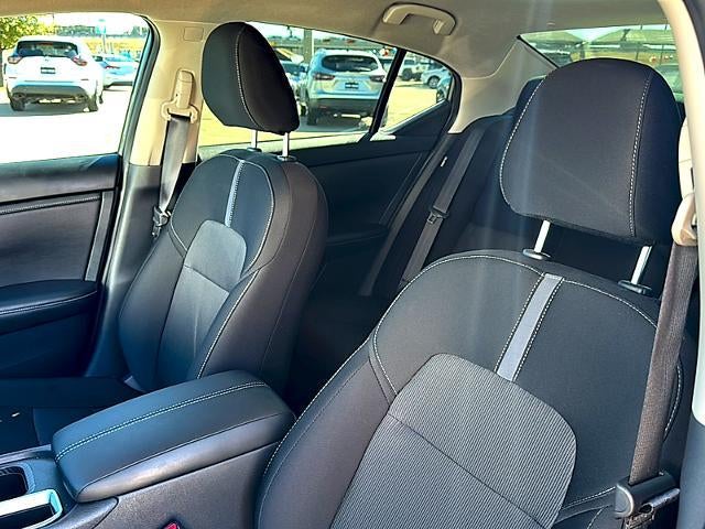 2024 Nissan Sentra SV CVT