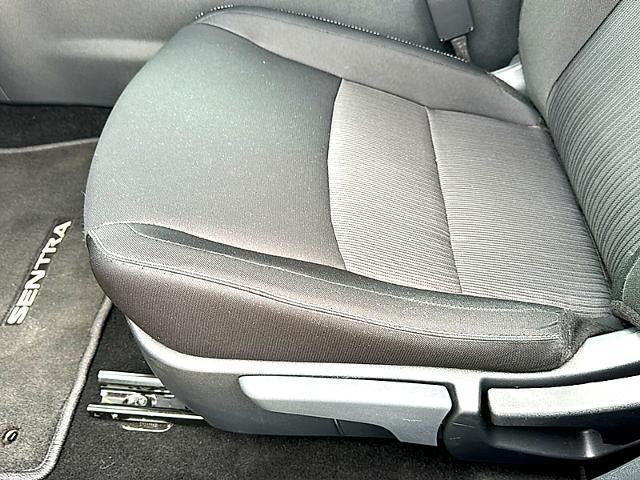 2025 Nissan Sentra SV CVT