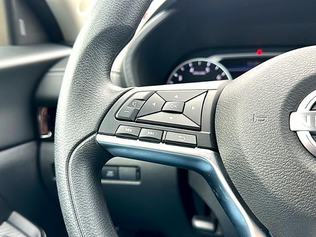 2025 Nissan Sentra SV CVT