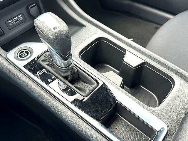 2025 Nissan Sentra SV CVT