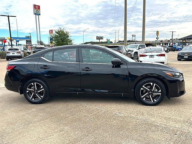 2025 Nissan Sentra SV CVT