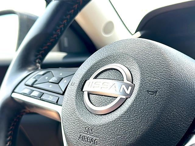 2025 Nissan Sentra SR CVT
