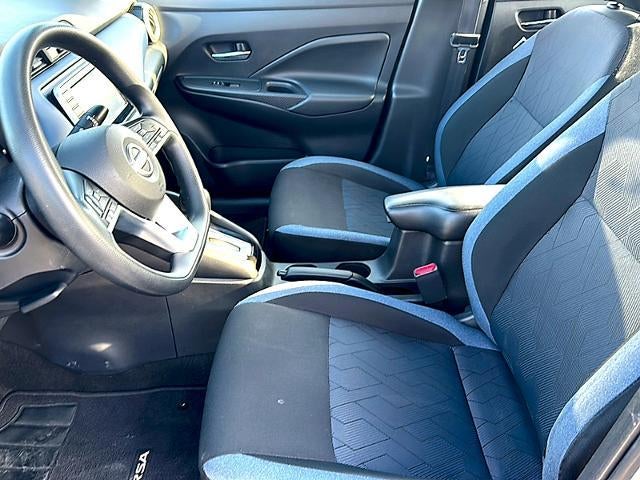 2023 Nissan Versa SV CVT