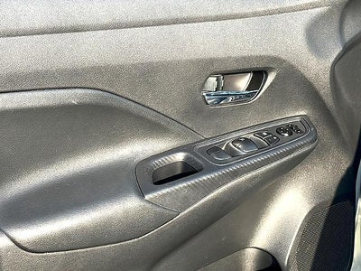 2023 Nissan Versa SV CVT