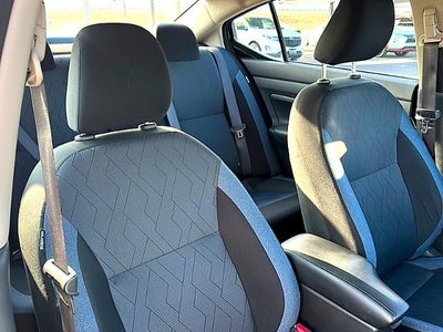 2023 Nissan Versa SV CVT