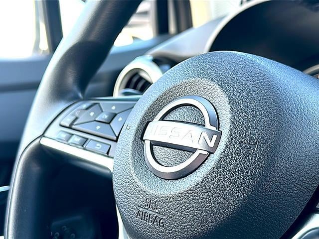 2023 Nissan Versa SV CVT