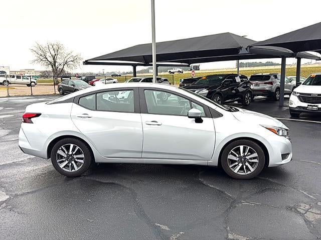 2023 Nissan Versa SV CVT