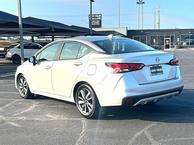 2023 Nissan Versa SV CVT