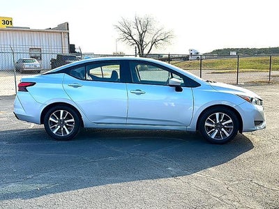 2023 Nissan Versa SV CVT