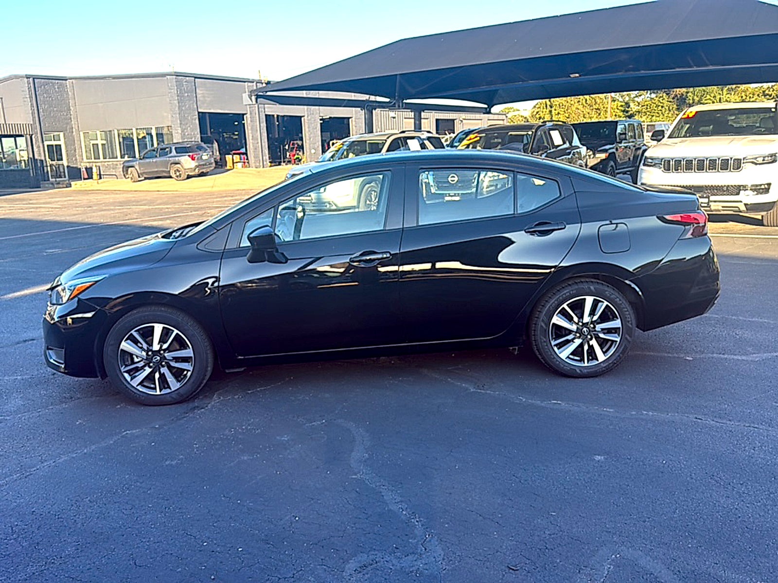 2025 Nissan Versa 1.6 SV