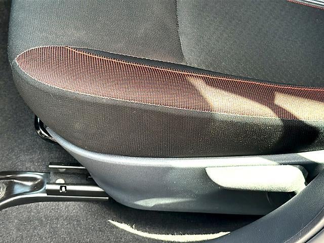 2025 Nissan Versa SR CVT