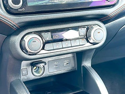 2025 Nissan Versa SR CVT