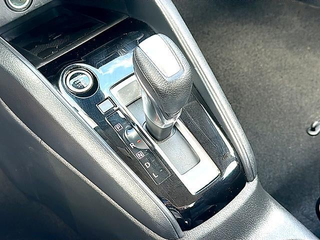 2025 Nissan Versa SR CVT