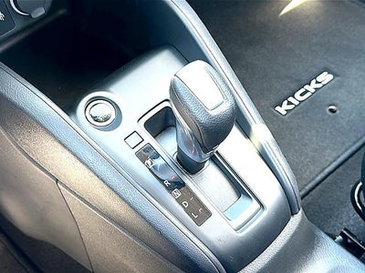 2025 Nissan Kicks Play S FWD