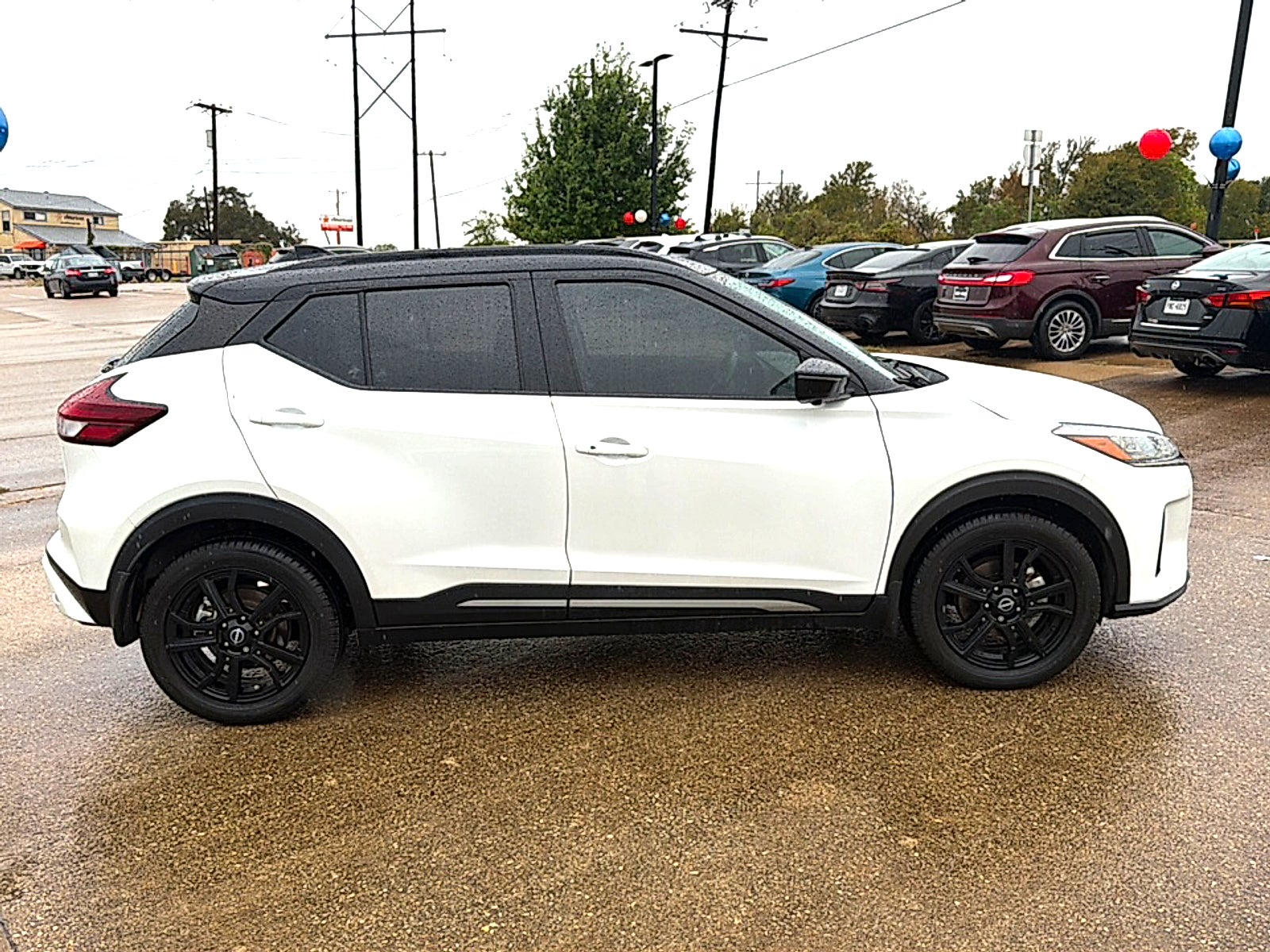 2023 Nissan Kicks SR Xtronic CVT