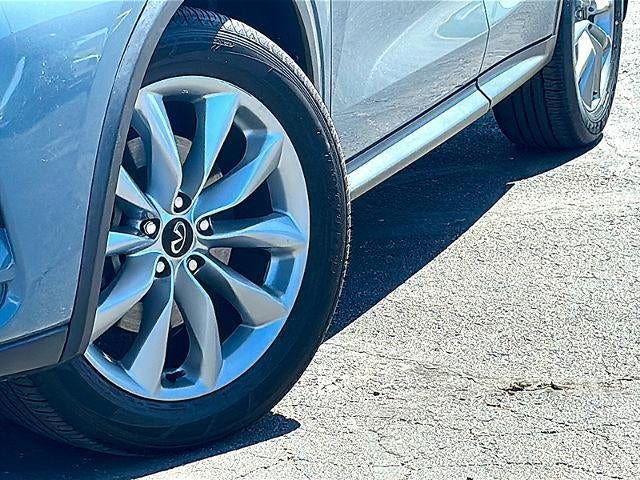 2022 INFINITI QX50 LUXE FWD