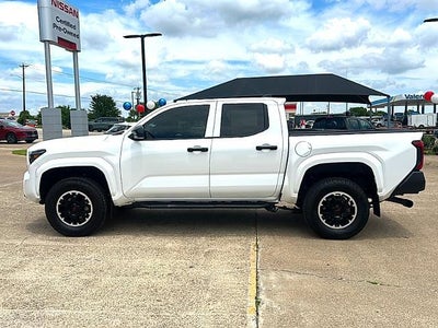2025 Toyota Tacoma 2WD 2WD SR Double Cab 5' Bed AT (GS)