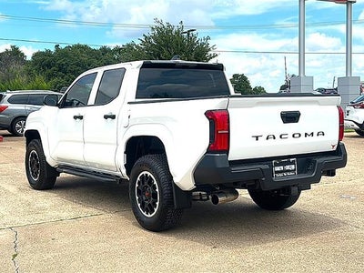 2025 Toyota Tacoma 2WD 2WD SR Double Cab 5' Bed AT (GS)